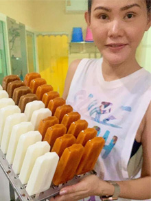 Popsicles ice cream machine